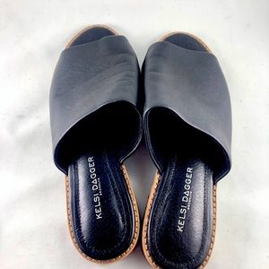 Kelsi Dagger Mules. Size 6
